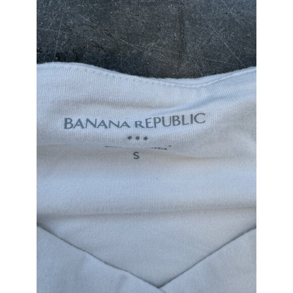 6 for $20 Banana Republic Soft Stretch Off White Top (Size S) - Picture 3 of 5